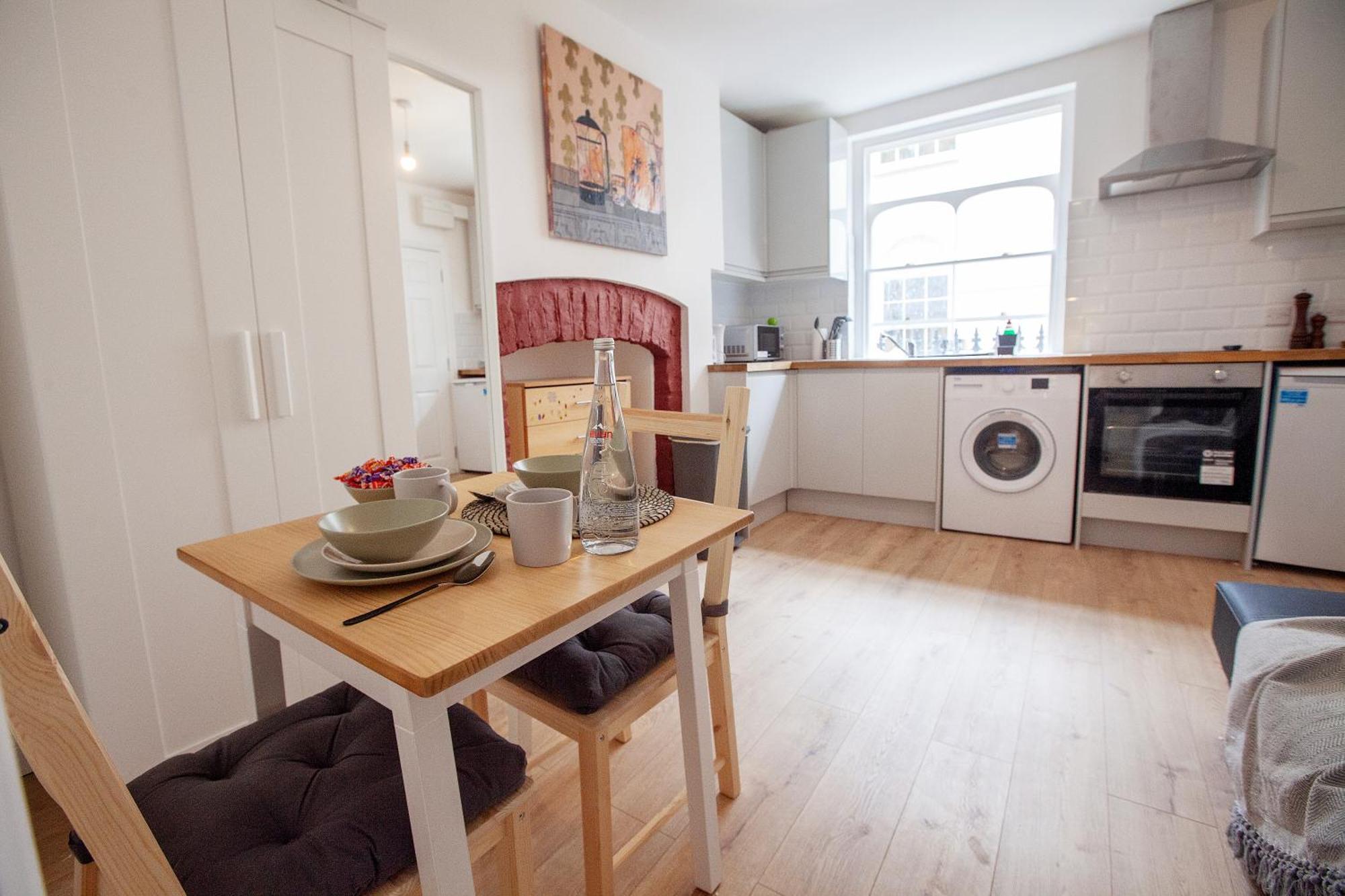 Apartment Zone1! London