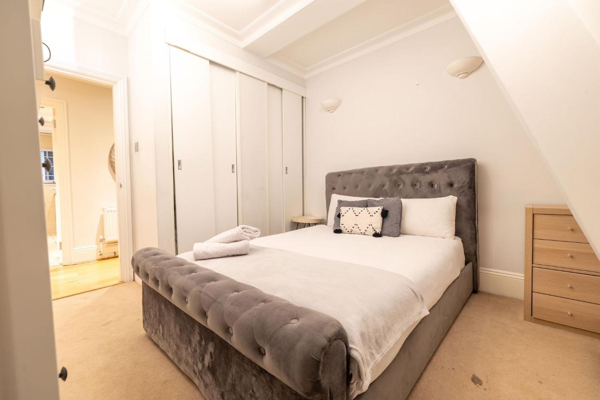 Zone1! Apartment London